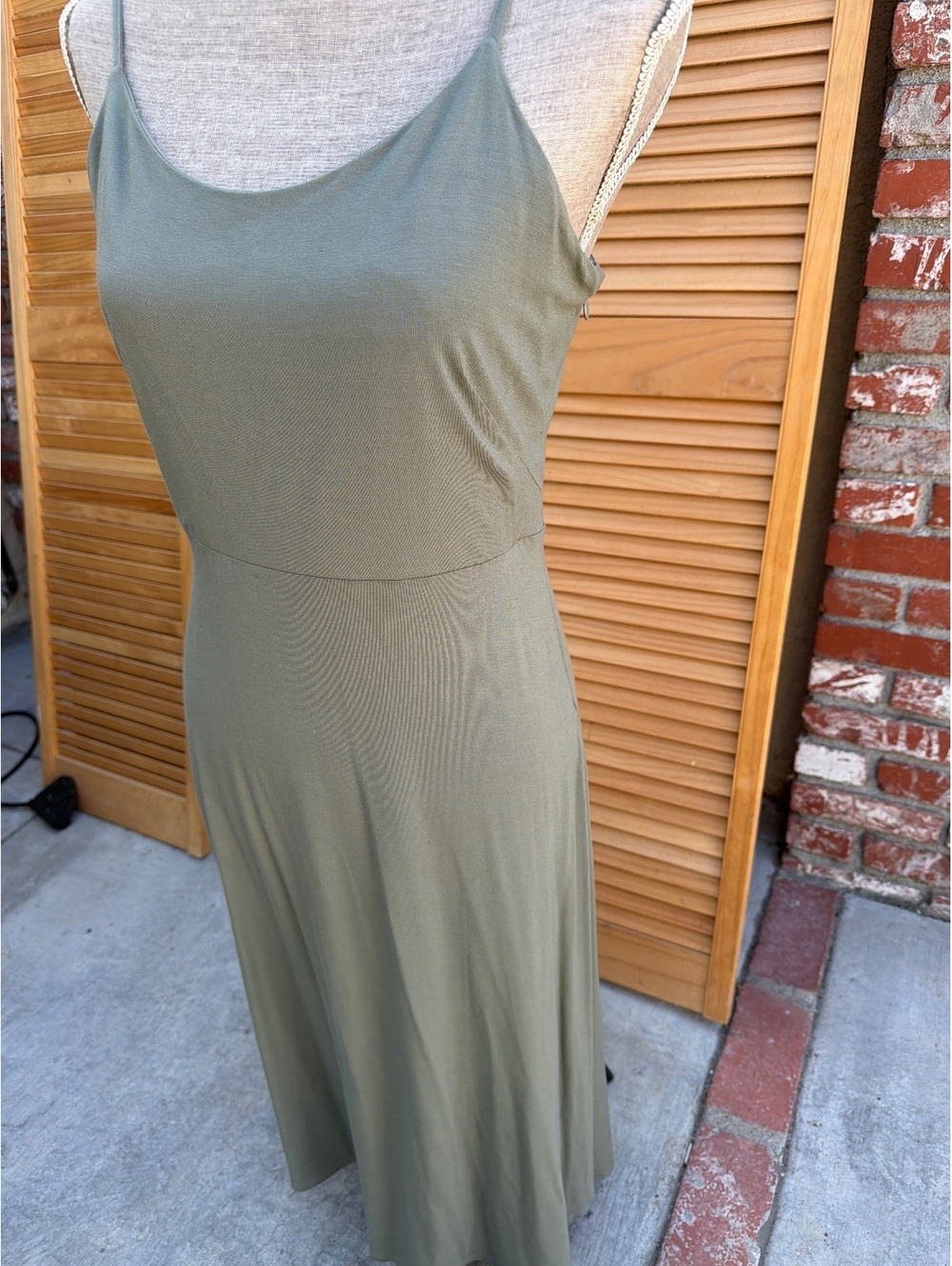 LOFT Women's Olive Green Sleeveless Midi Dress Size 4